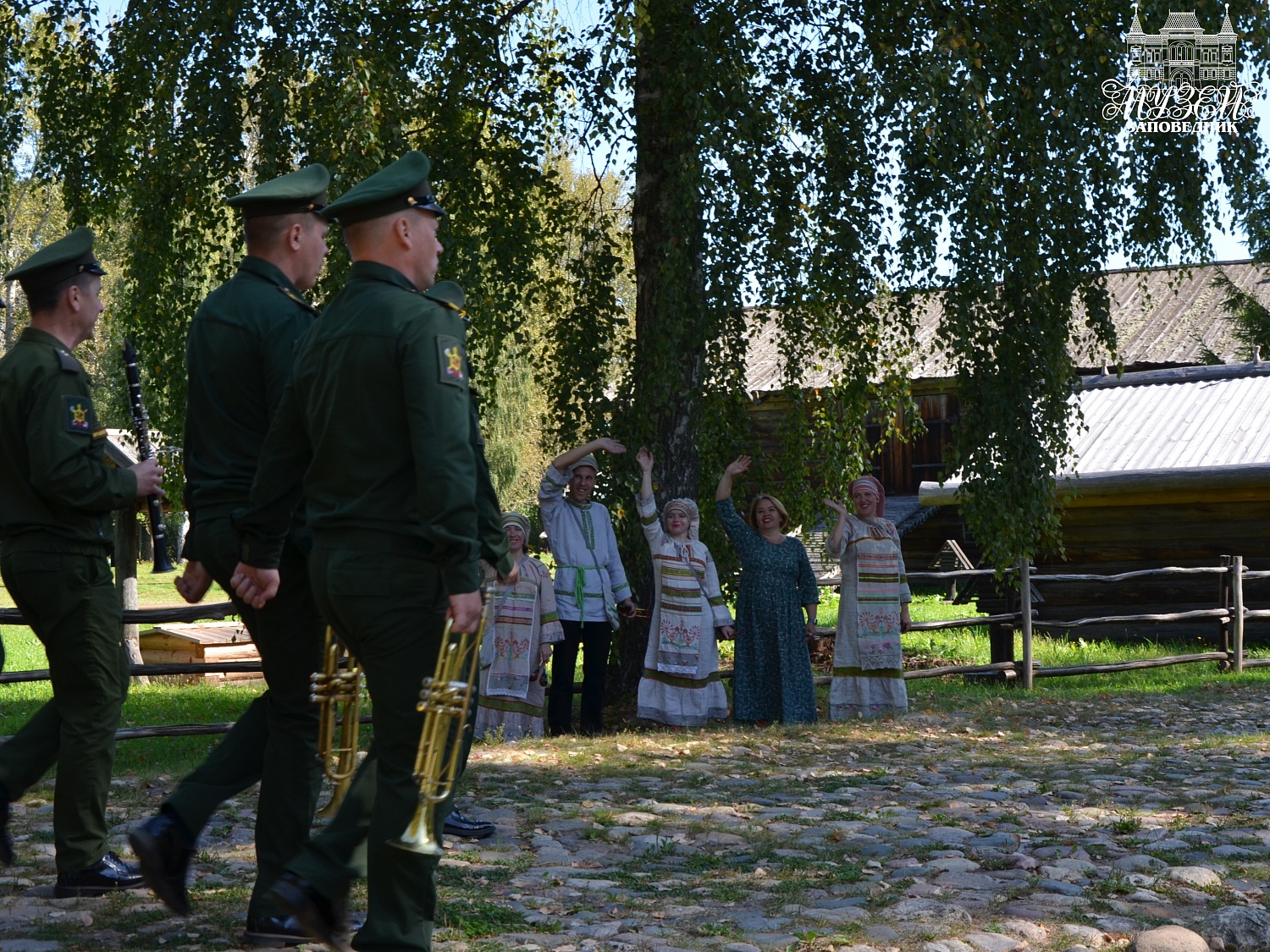 Семейный фестиваль «Карусель народных игр»: фотоотчёт