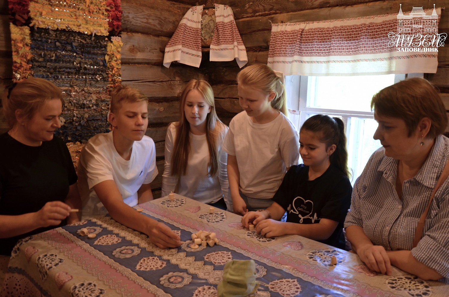 Семейный фестиваль «Карусель народных игр»: фотоотчёт