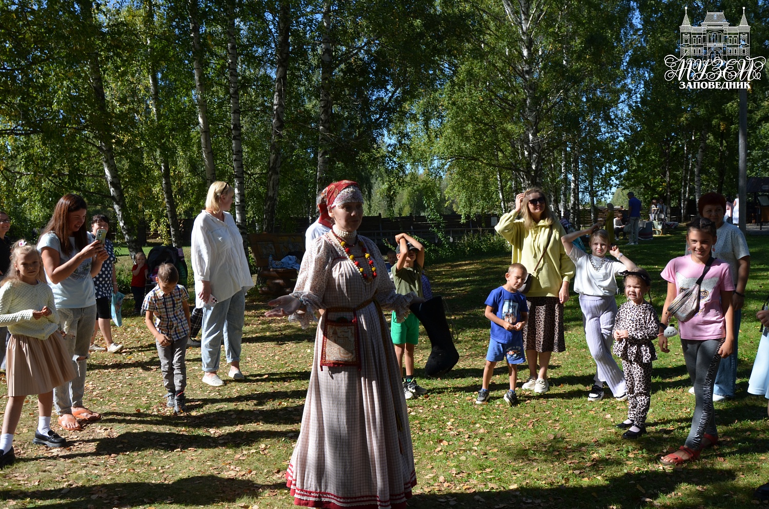 Семейный фестиваль «Карусель народных игр»: фотоотчёт