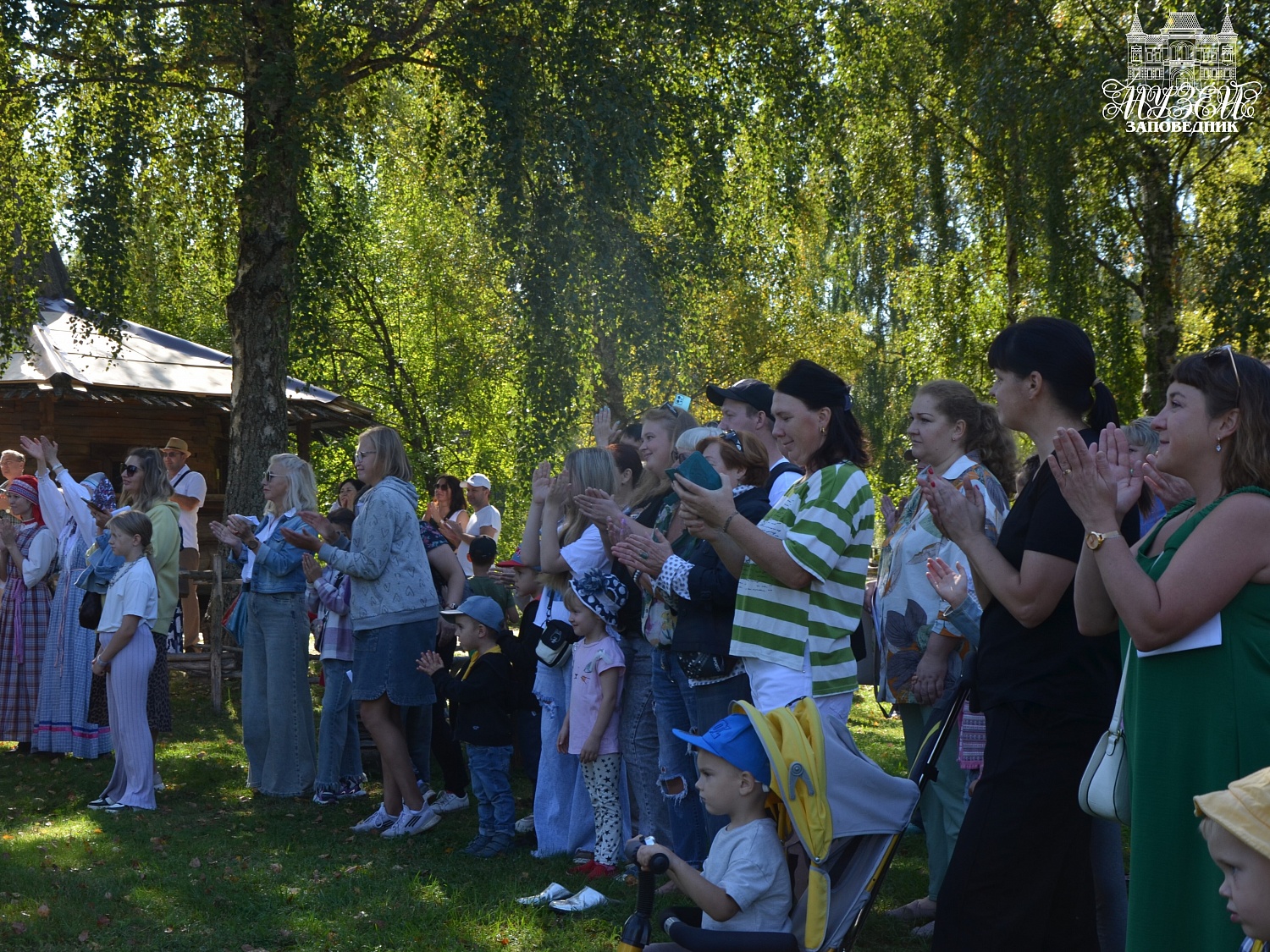 Семейный фестиваль «Карусель народных игр»: фотоотчёт