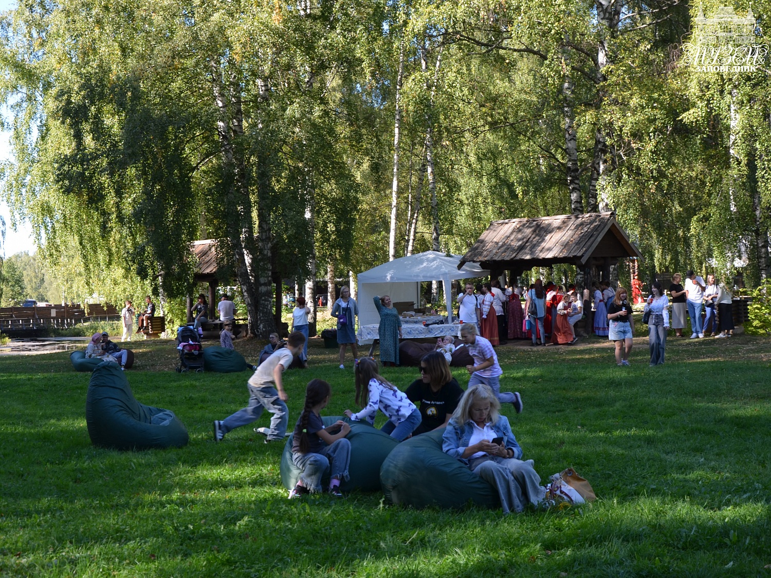 Семейный фестиваль «Карусель народных игр»: фотоотчёт