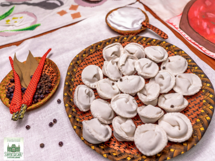 Музейная «Скатерть-самобранка» отправилась в путешествие