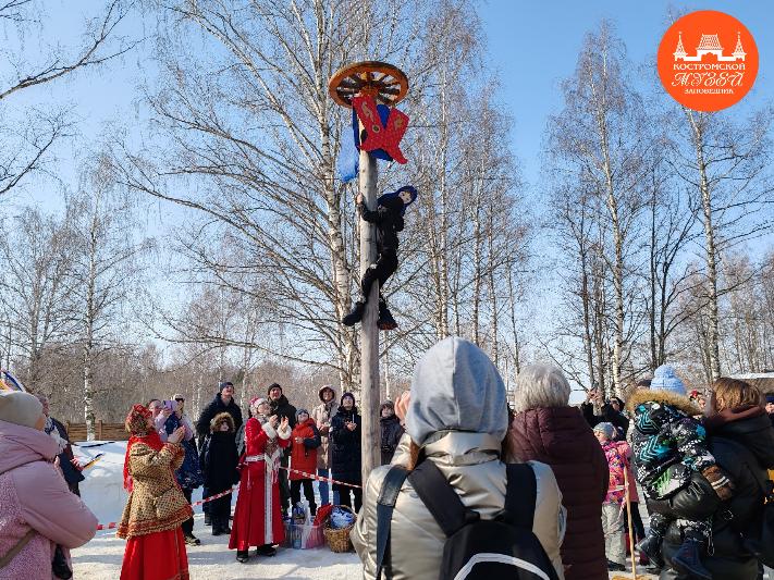 Масленичные забавы и подарки в Костромском музее-заповеднике