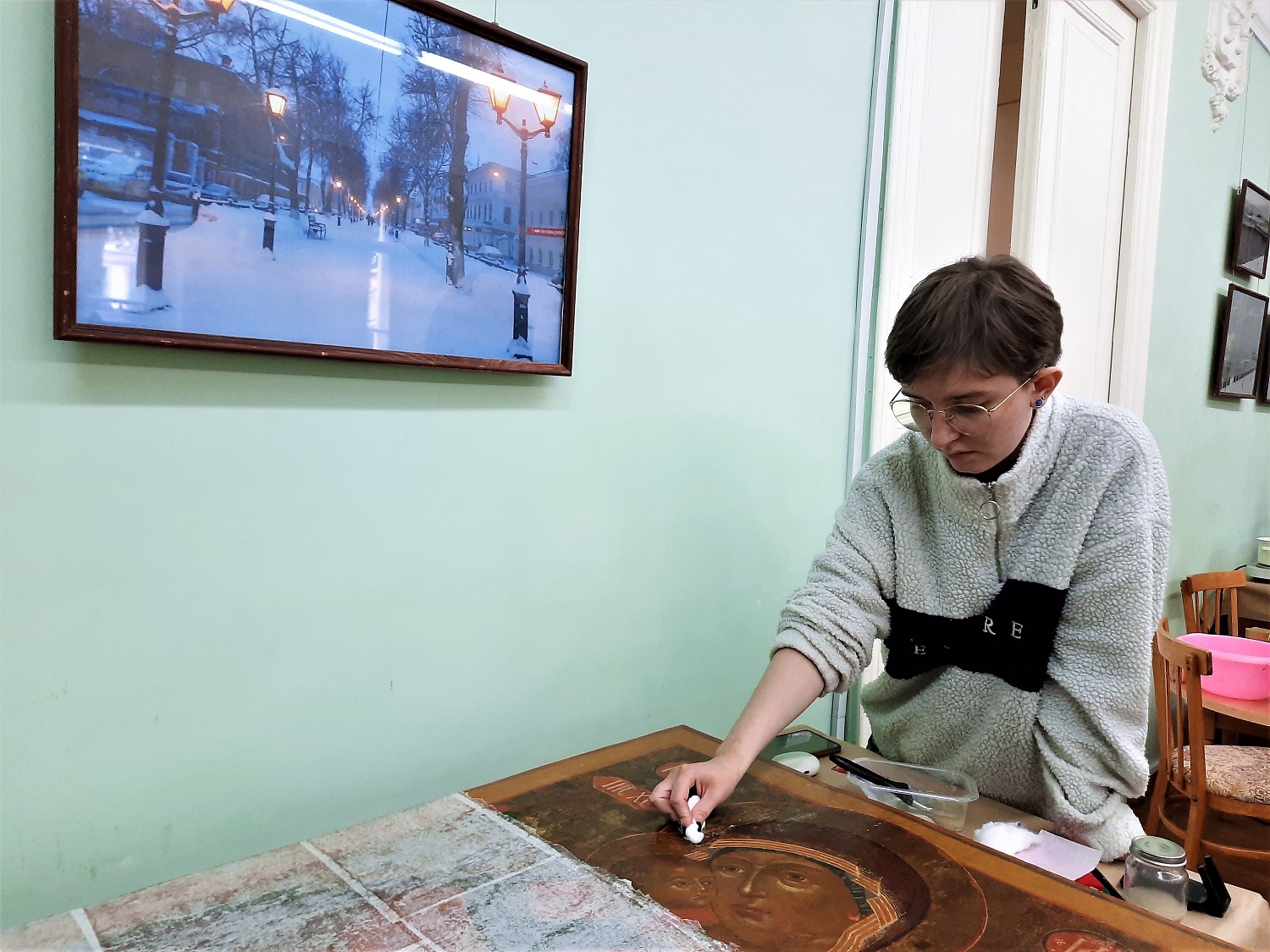 В Костромском музее-заповеднике впервые проходят реставрационную практику студенты МГАХИ им. Сурикова